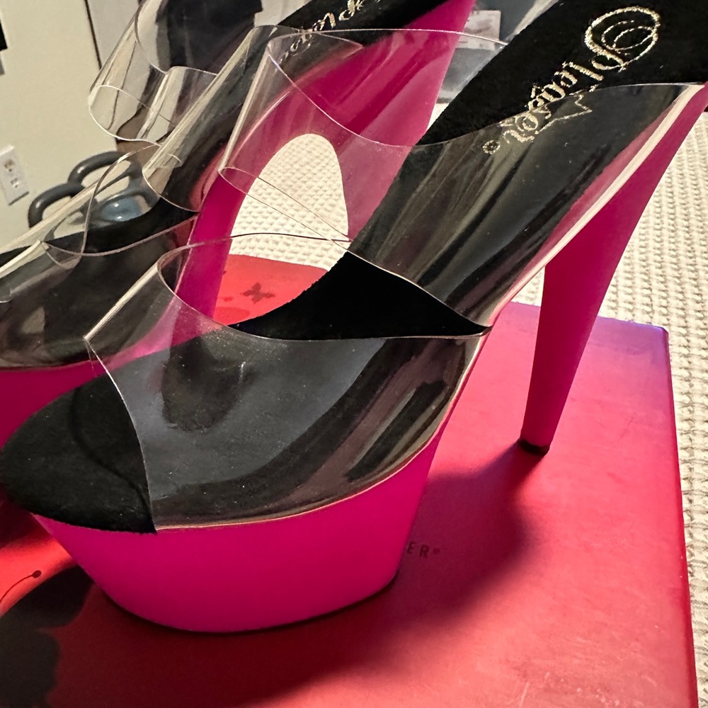 Hot Pink Platforms - Picture 7 of 10